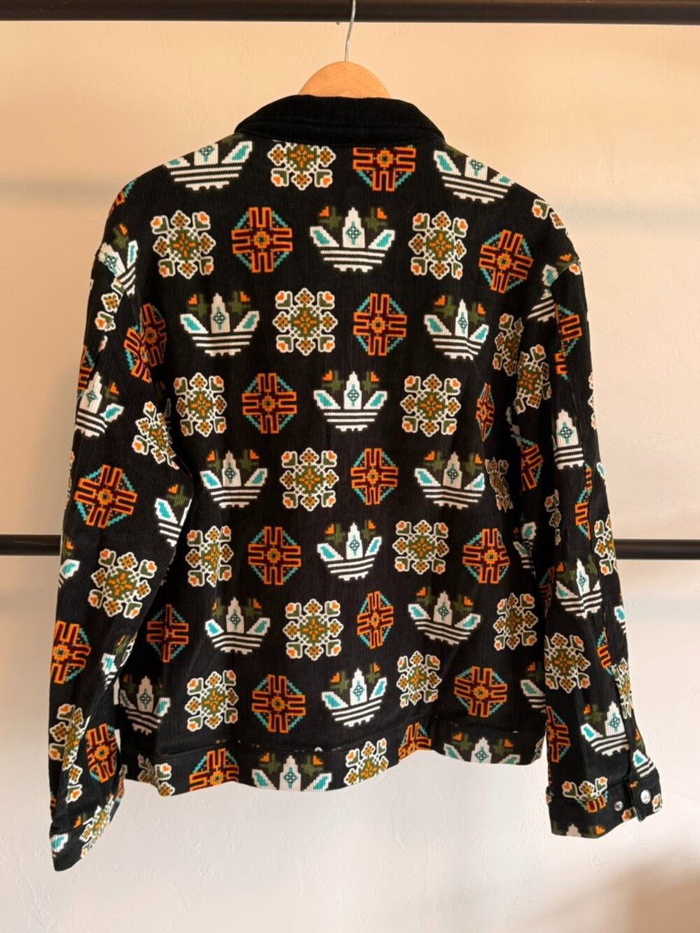 Adidas Black Ccorduroy Monogram Allover Print Loose Coach Jacket M - Picture 16 of 16